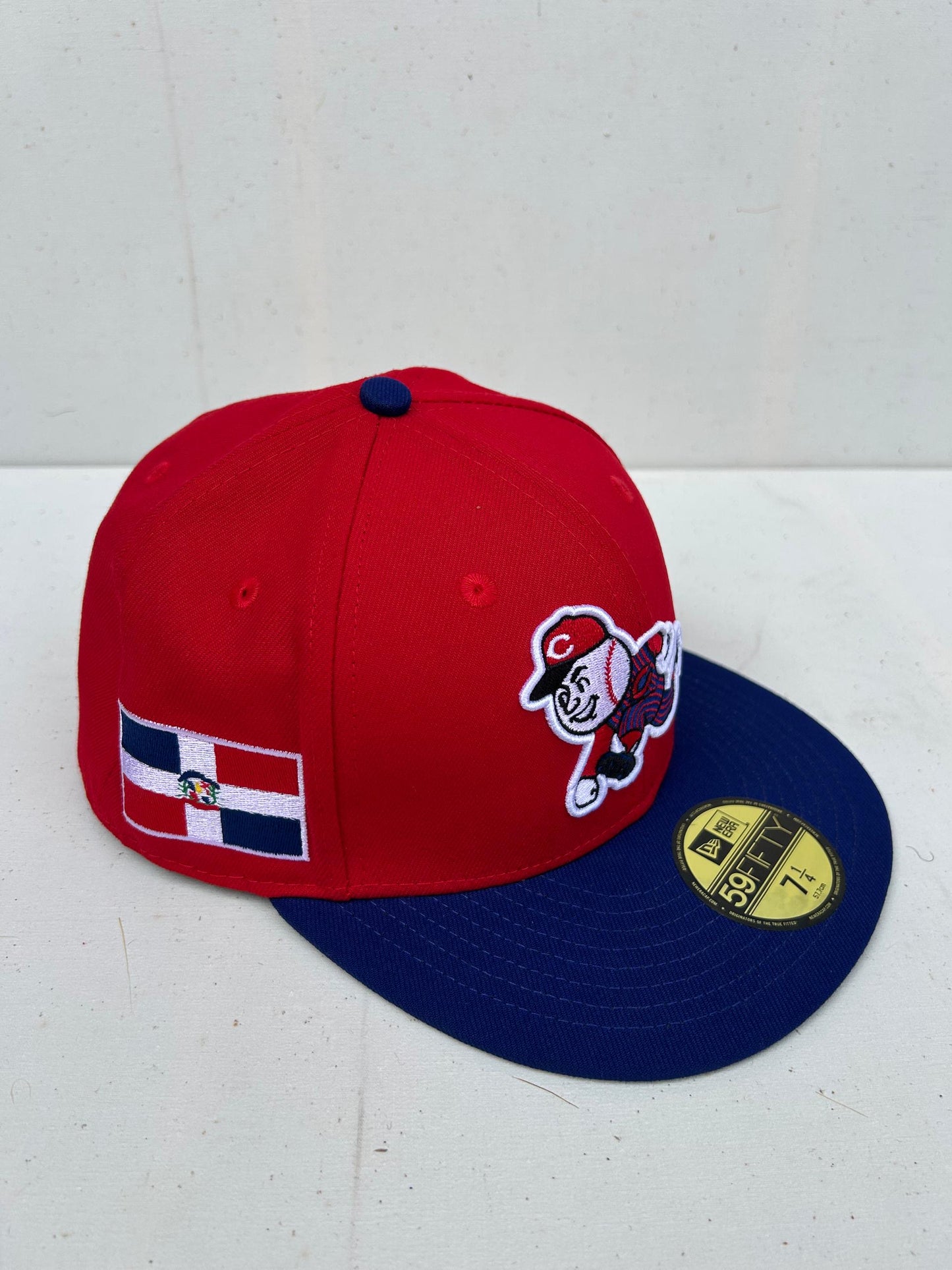Cincinnati Reds Legend Two Tone Edition 59Fifty Fitted Hat